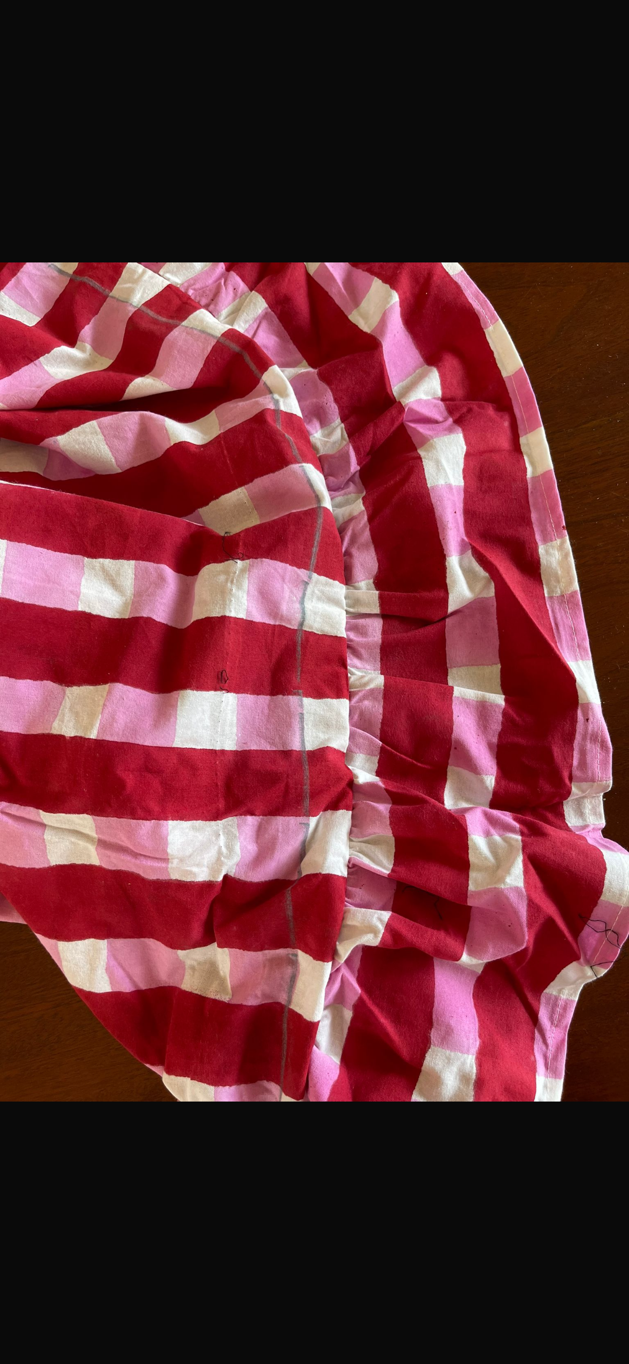 SAMPLE - GINGHAM FRILL TABLECLOTH - RED/PINK (DAMAGED)