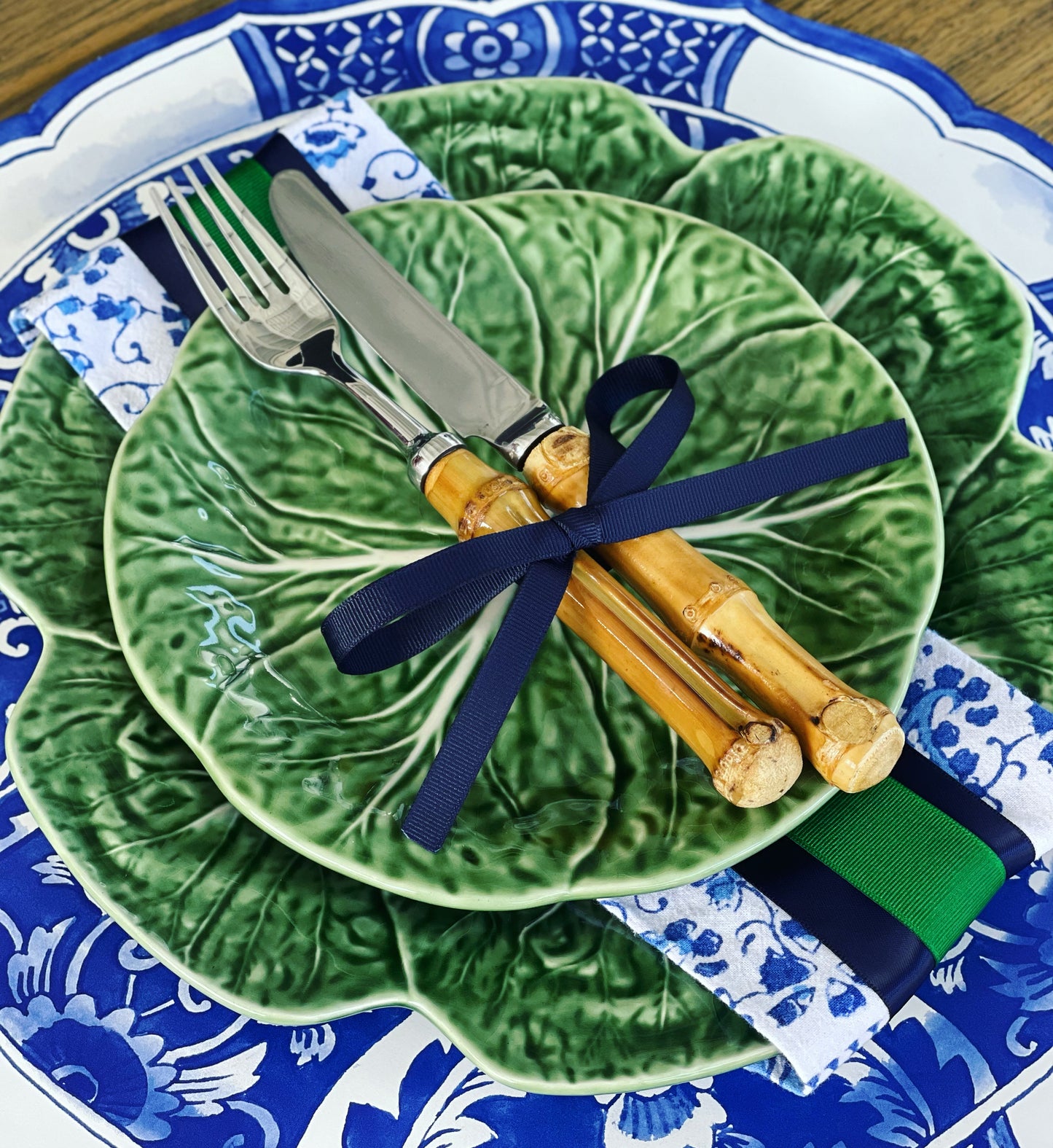 GREEN LETTUCE DINNERWARE