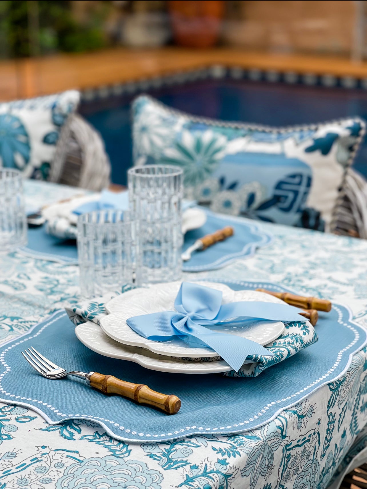 PENELOPE BLUE TABLECLOTH