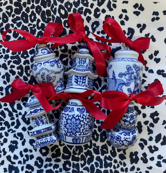BLUE & WHITE CHINOISERIE HAND-PAINTED ORNAMENT/PLACE CARD HOLDER (SET OF 6)