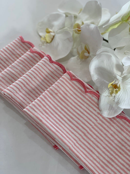 LOTTIE BLUSH STRIPE SCALLOP NAPKINS (SET OF 4)