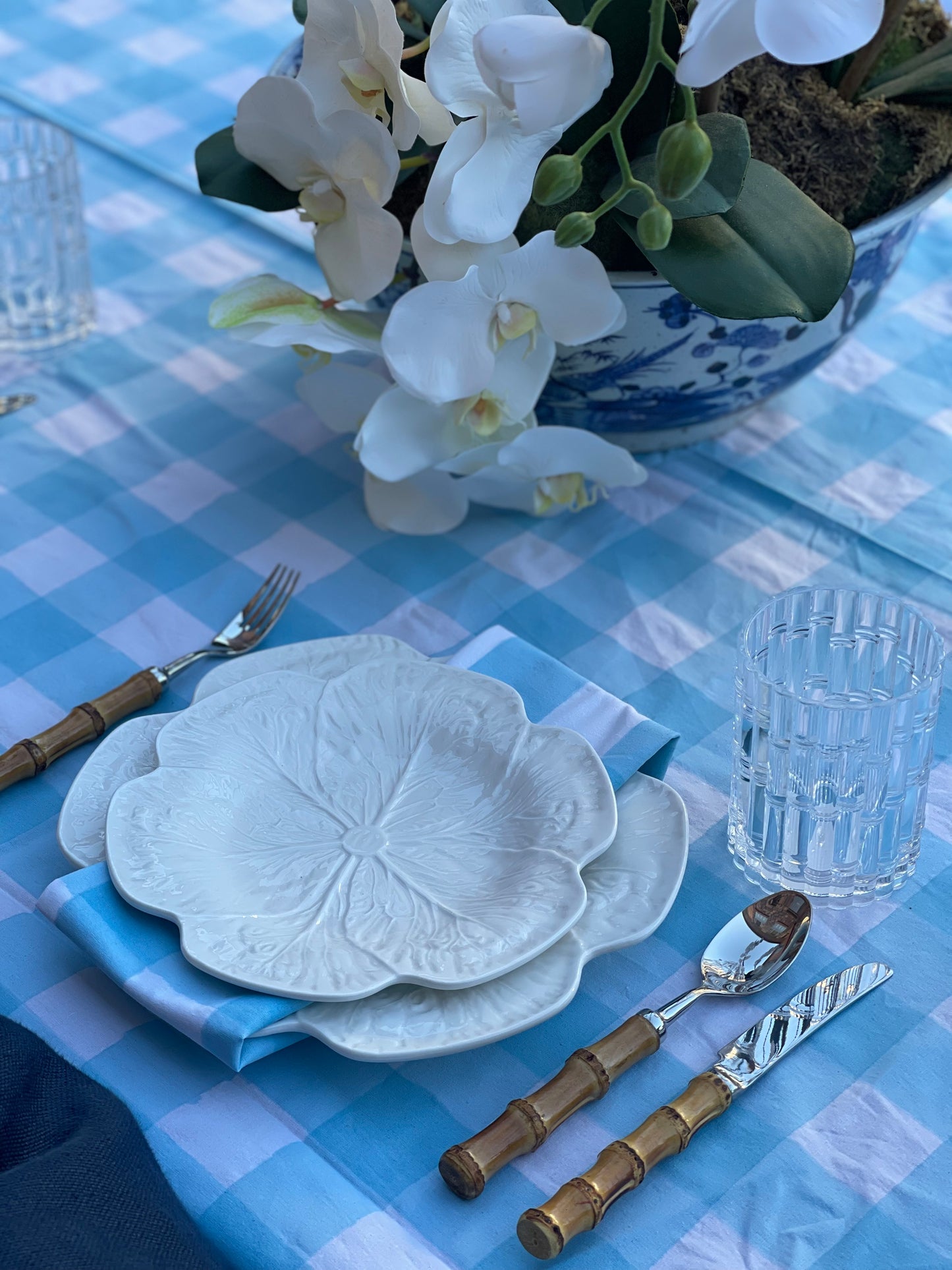 WHITE LETTUCE DINNERWARE