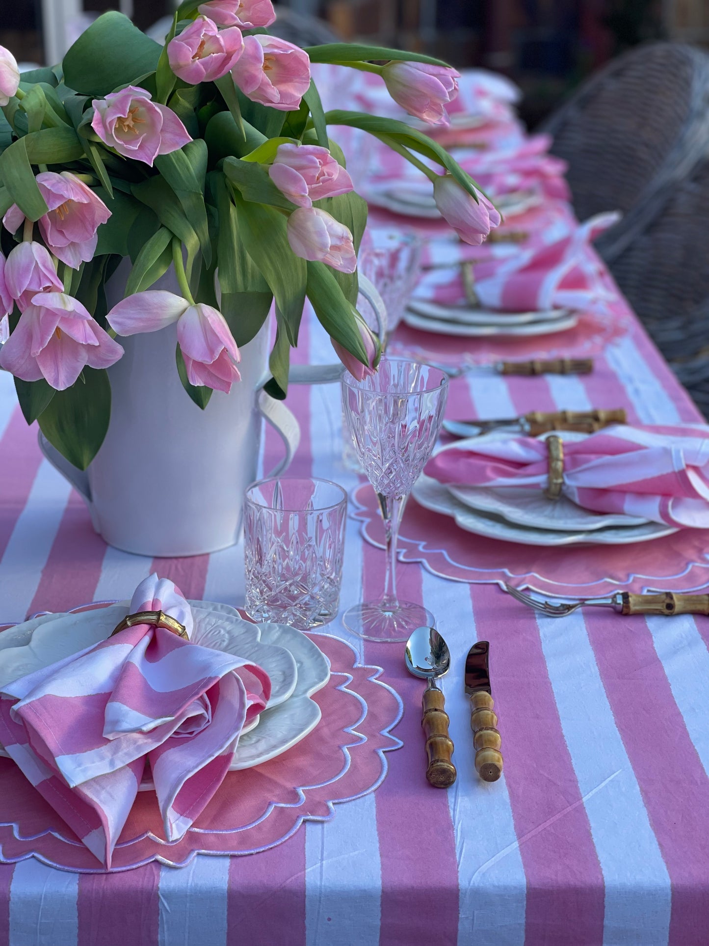 WHITE LETTUCE DINNERWARE